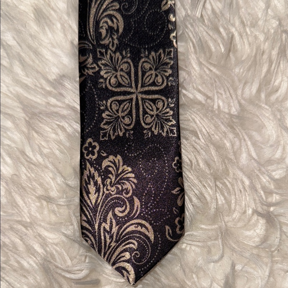 Bolongaro Trevor Black and Cream/Gold Patterned Tie